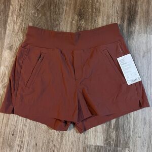 Athleta Trekkie North short